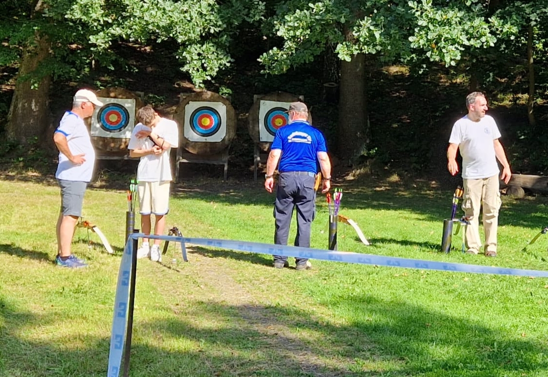 Bogenschießen mit dem Rotary Club und dem Stellwerk e.V. Radeberg